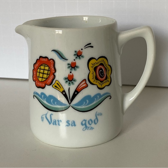 Swedish Berggren Porcelain Creamer “Var sa god” Folk Art-Vintage Floral Sweden - Picture 14 of 15